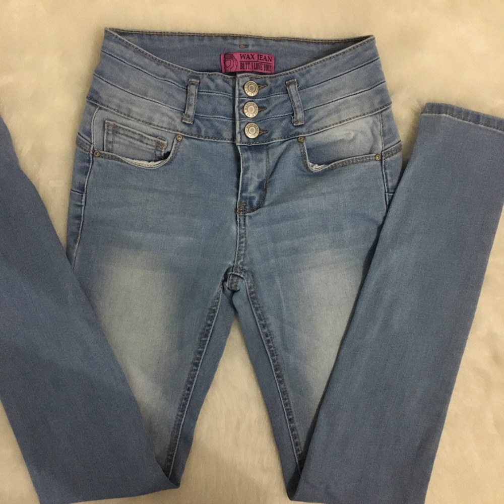 Light Blue Jeans butt lifter